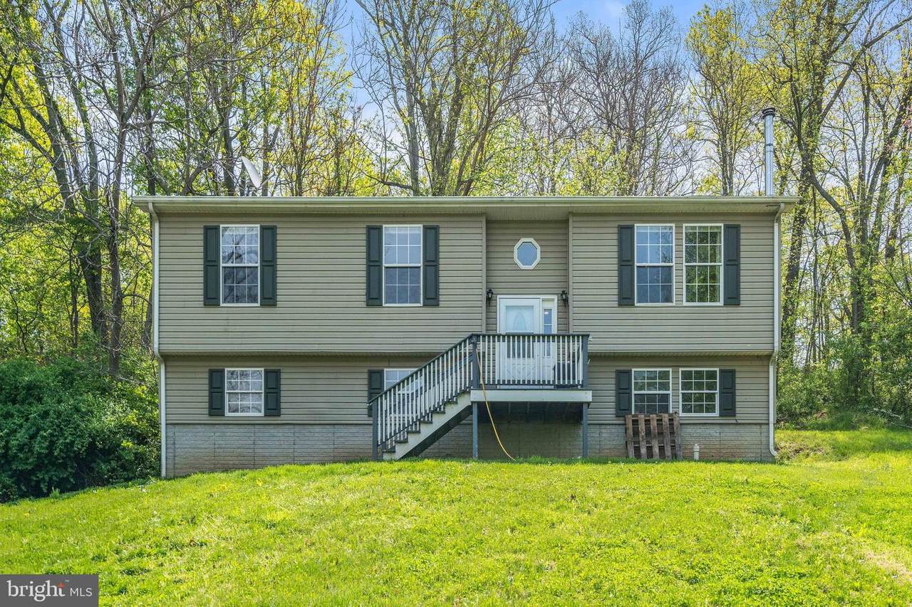 303 Huck Finn Drive - Photo 1