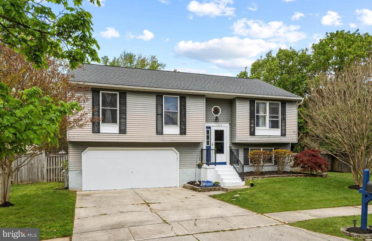 1300 Somerset Road - Photo 1