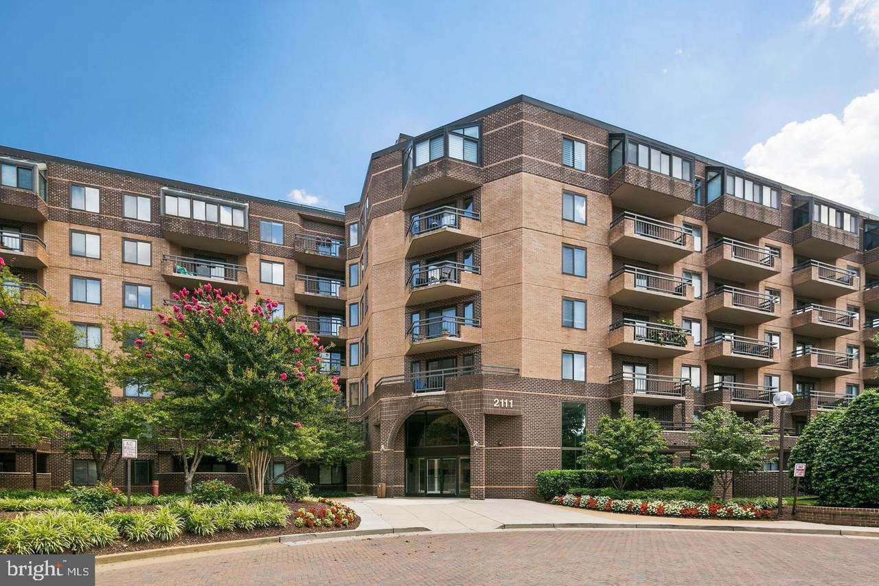 2111 Wisconsin Avenue - Photo 1