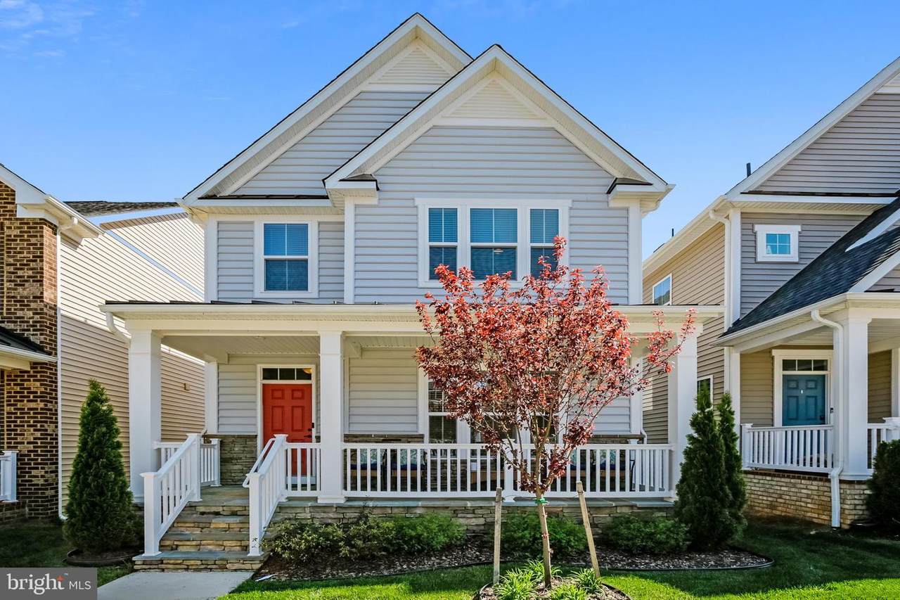 105 Limpkin Avenue - Photo 1