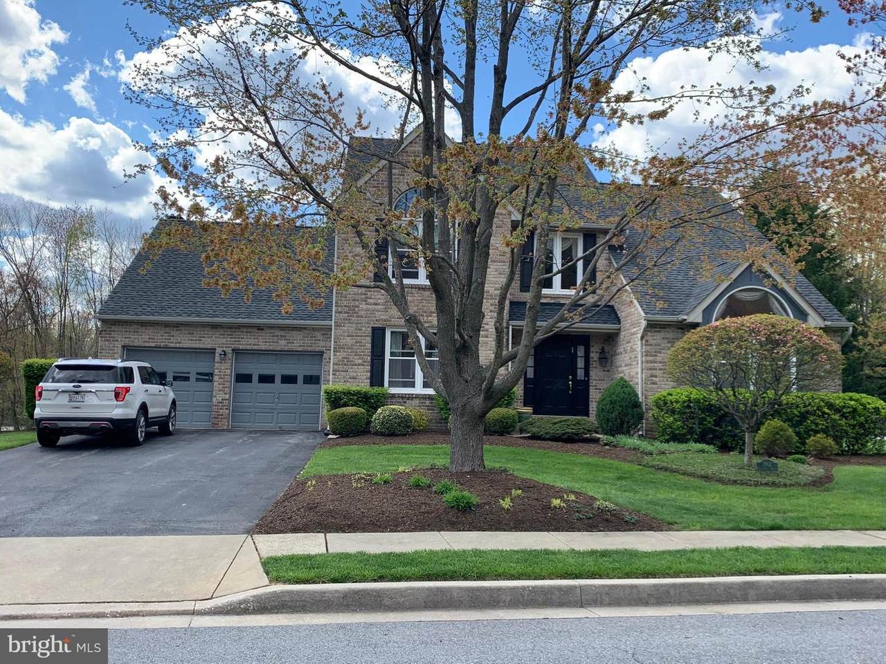 7902 Starburst Drive - Photo 1