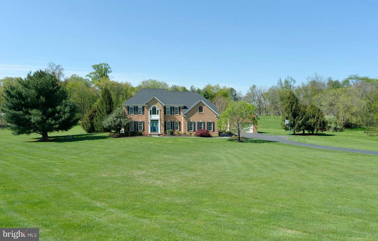 38168 Millstone Drive - Photo 1