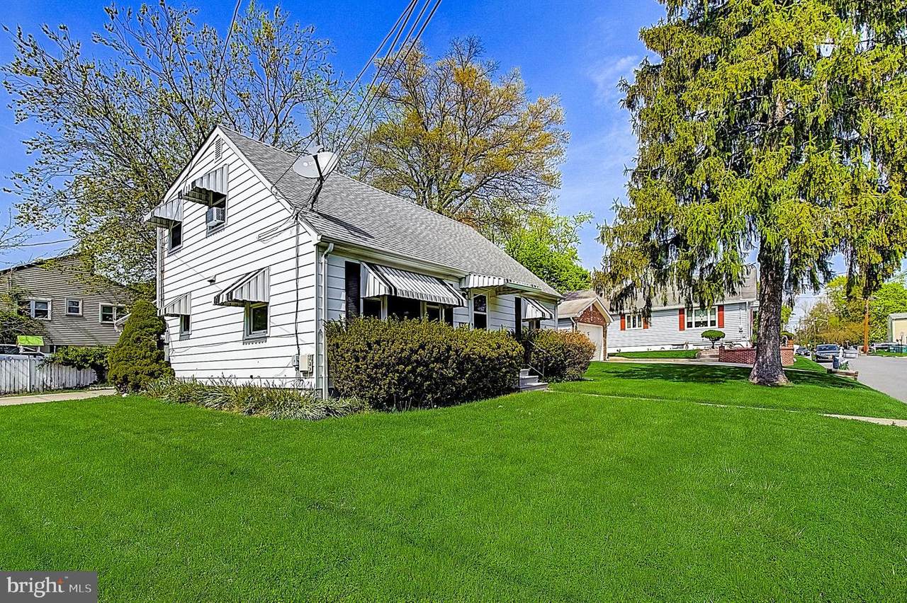 142 Meriline Avenue - Photo 1