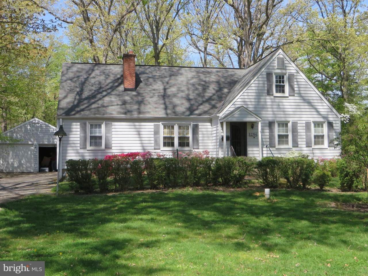 1254 Cresthaven Drive - Photo 1