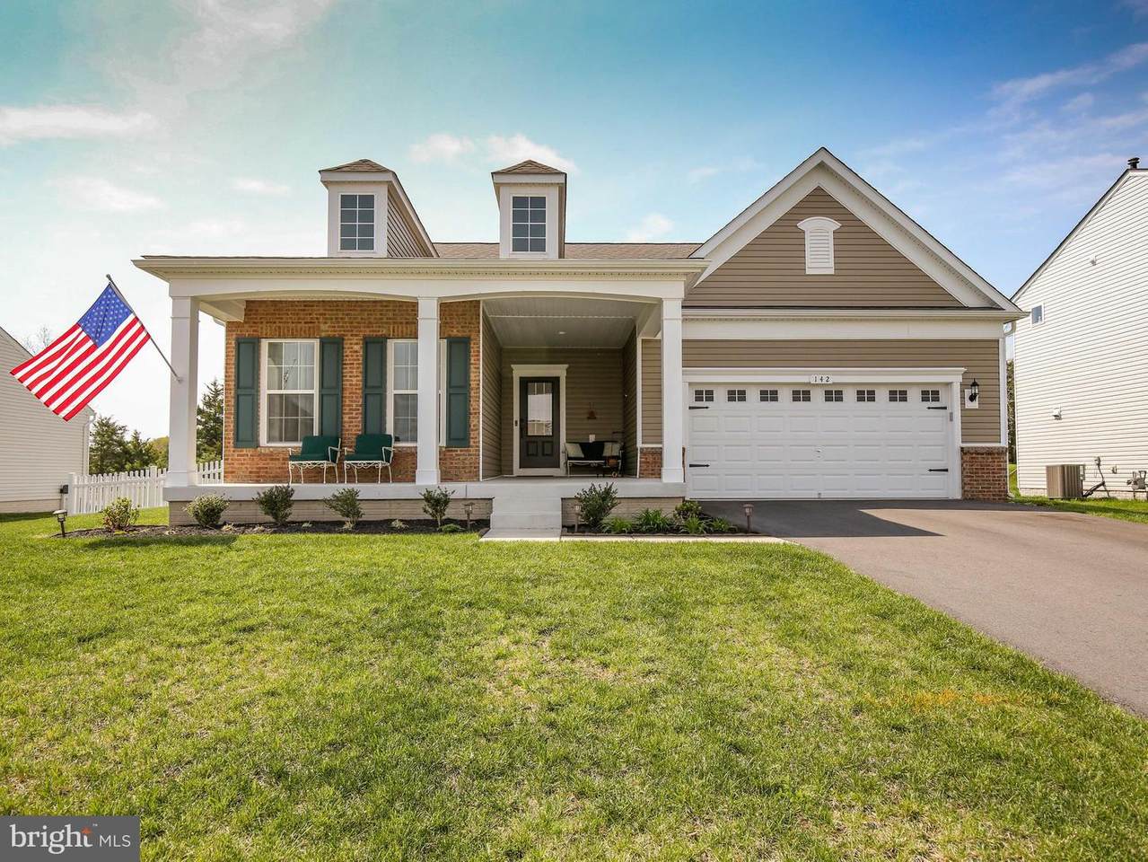 142 Hayvenhurst Court - Photo 1