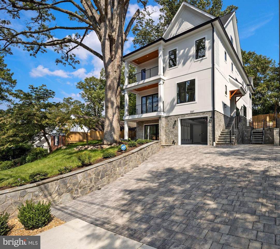 2337 King Place - Photo 1
