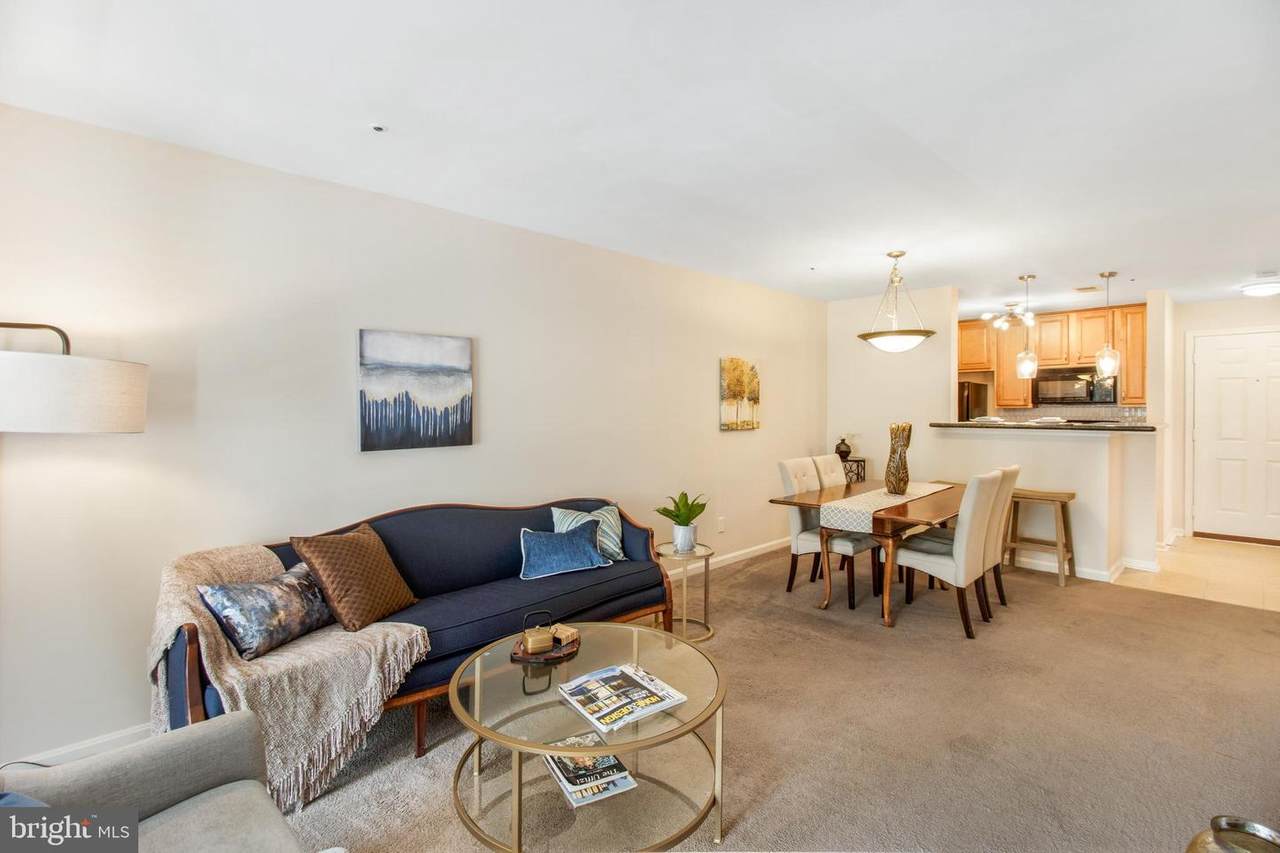 3176 Summit Square Drive - Photo 1