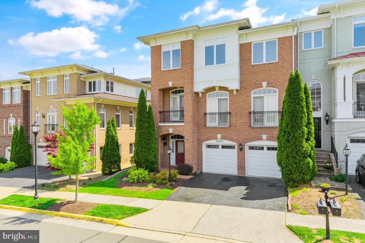 43575 Wild Indigo Terrace - Photo 1