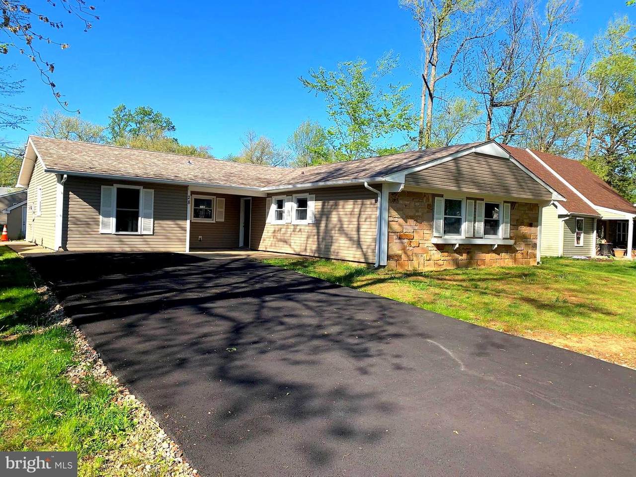 28 Emerald Lane - Photo 1