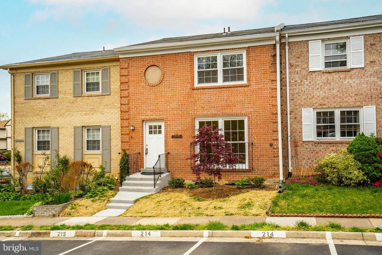 4503 King Edward Court - Photo 1