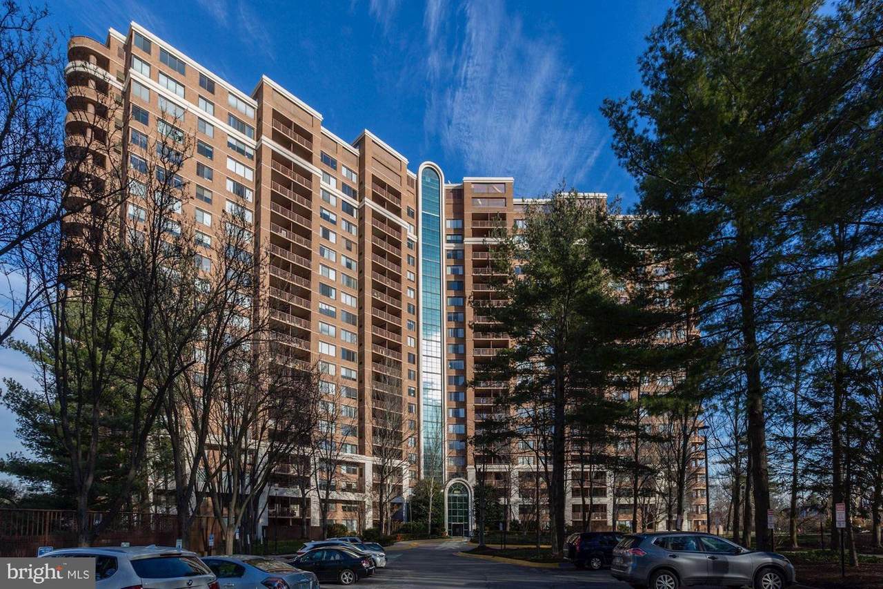 10101 Grosvenor Place - Photo 1