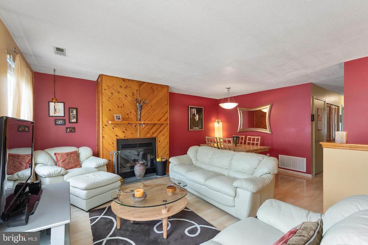1305 Huntingdon Mews - Photo 1