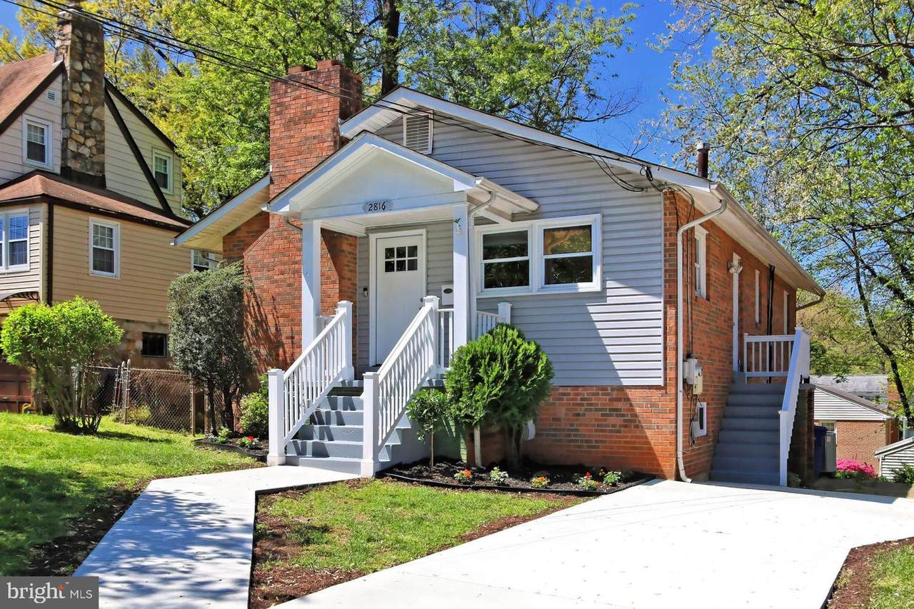 2816 Greenway Boulevard - Photo 1
