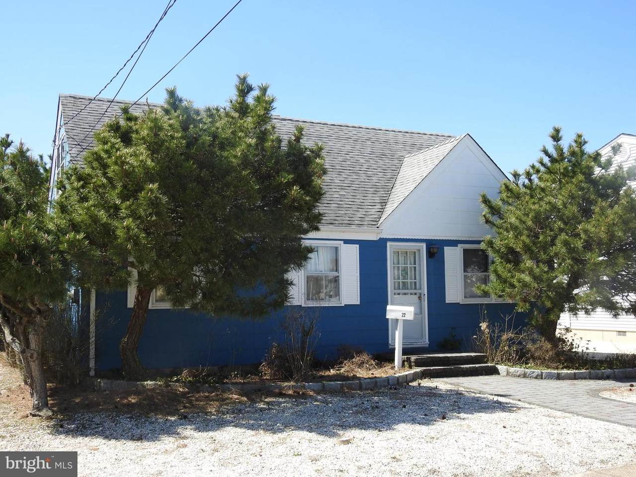 22 Susan Avenue - Photo 1