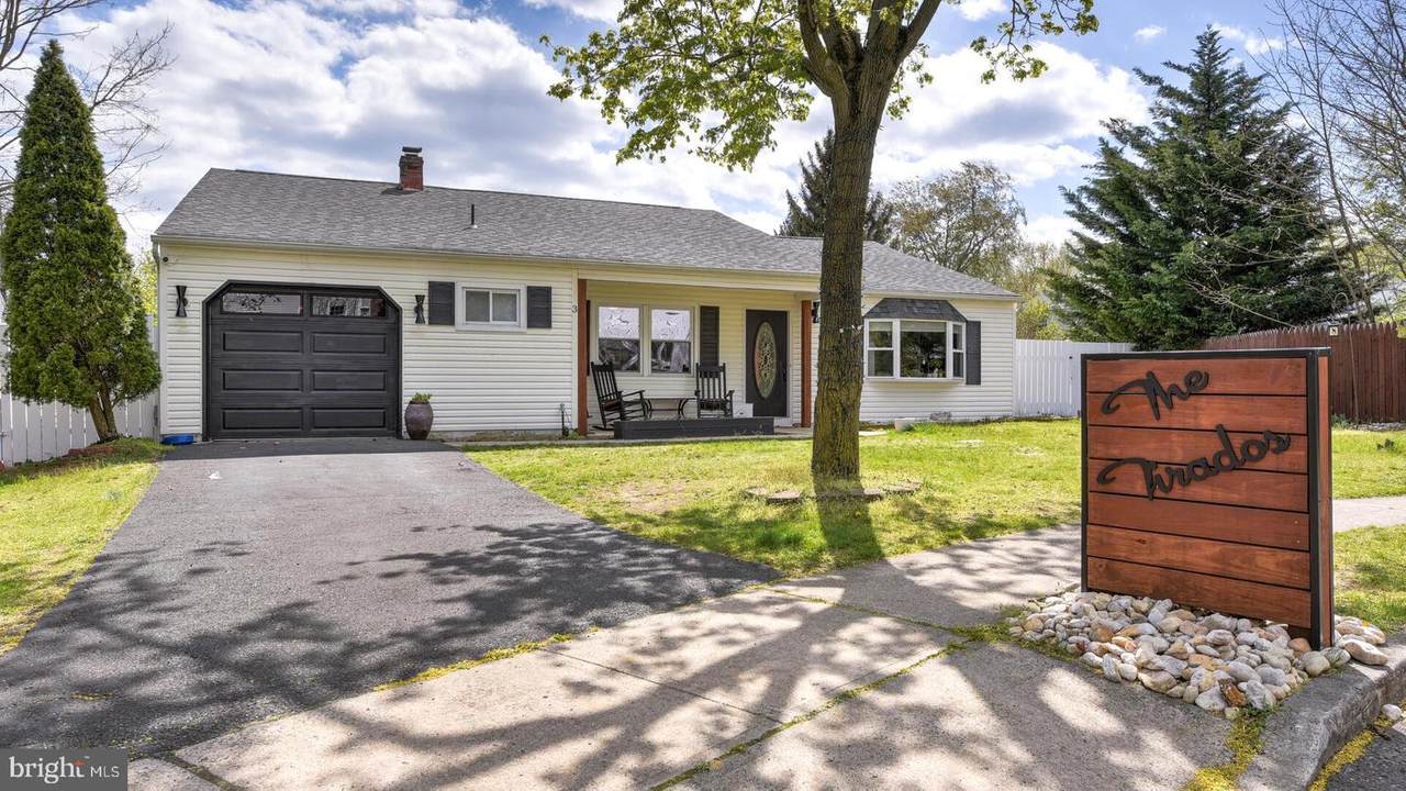 3 Sutton Place - Photo 1