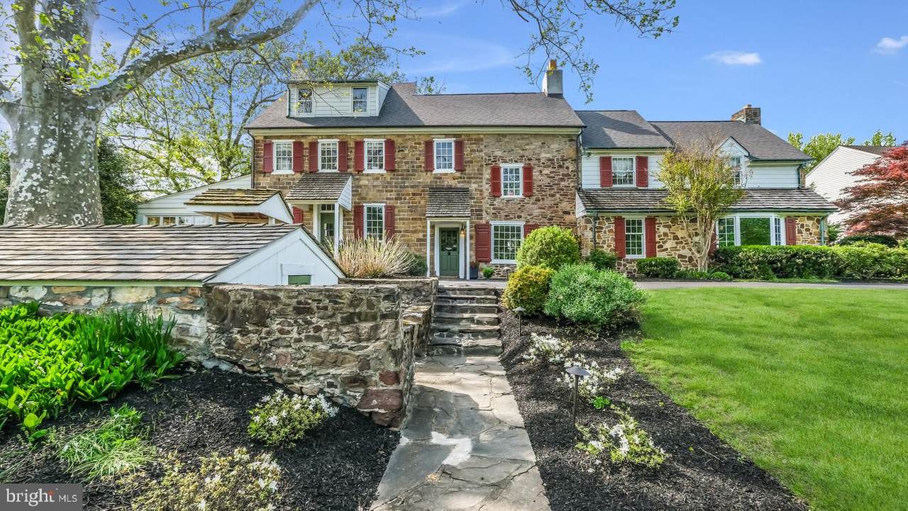 388 Highgate Drive - Photo 1