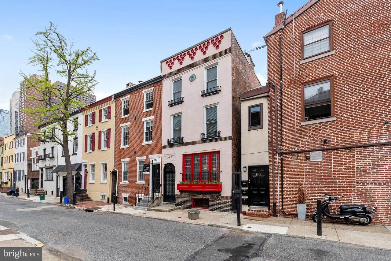 345 Hicks Street - Photo 1