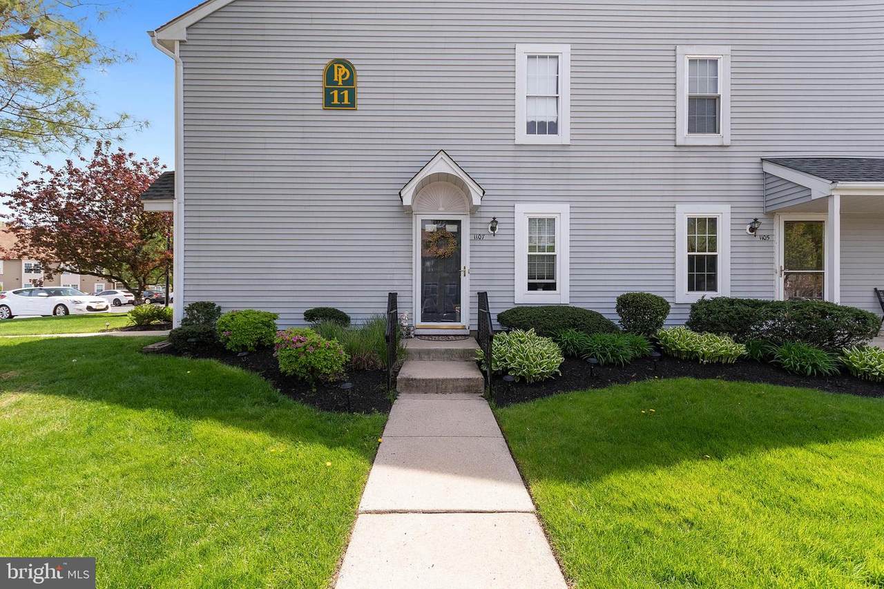 1107 Aberdeen Lane - Photo 1