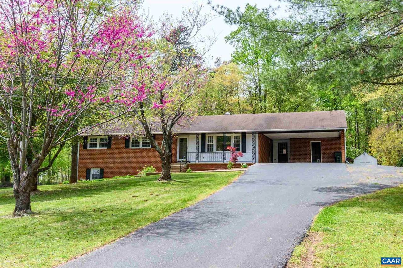 1030 Deer Run Drive - Photo 1