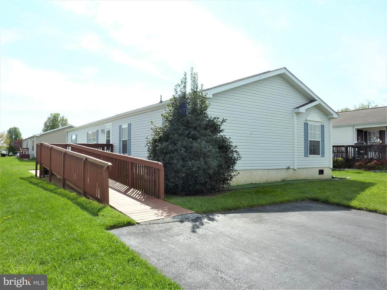 731 Vinway Street - Photo 1