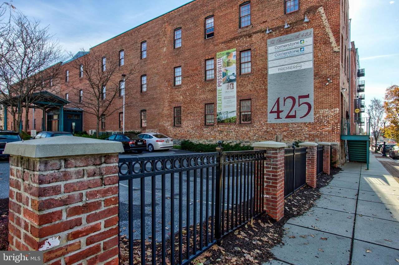 425 Prince Street - Photo 1
