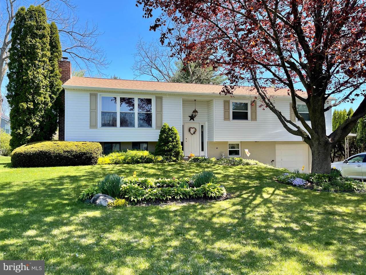 104 Michele Drive - Photo 1