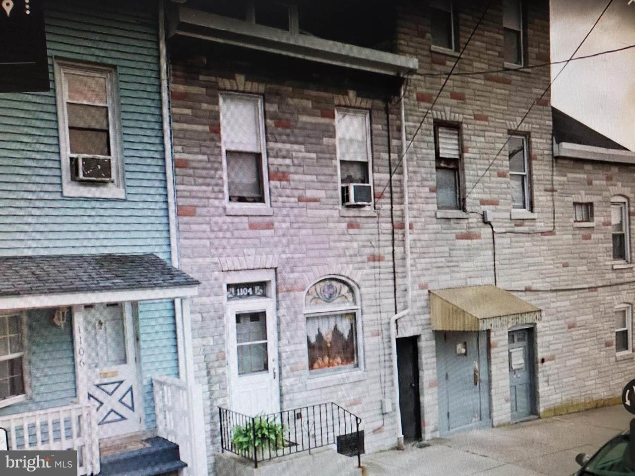 1104 Spruce Street - Photo 1