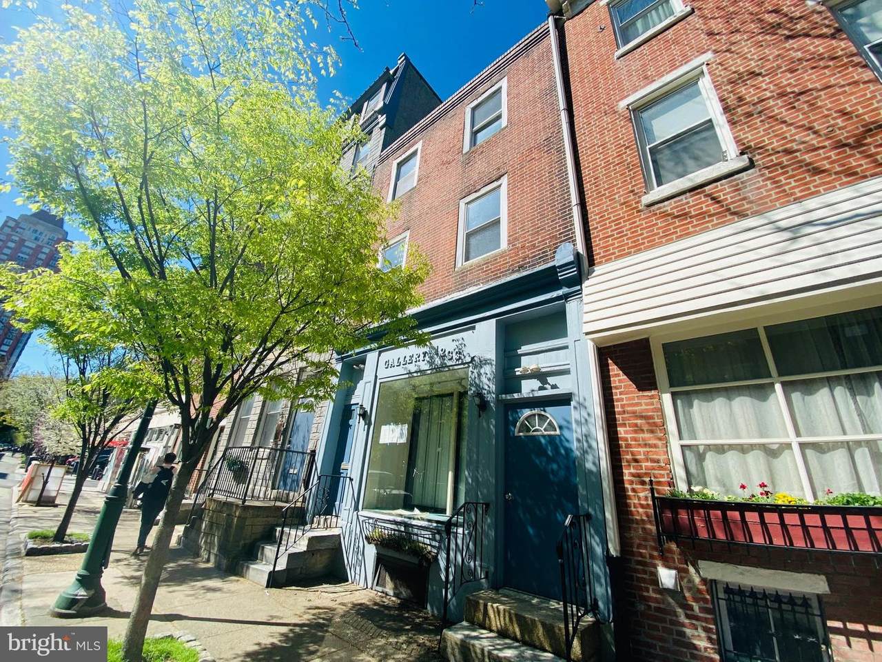 1233 Pine Street - Photo 1