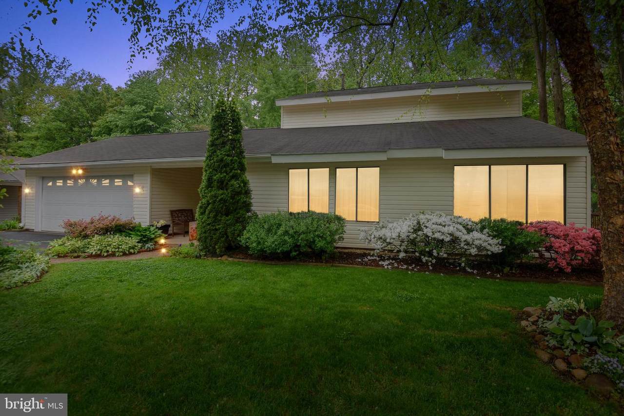 127 Avondale Drive - Photo 1