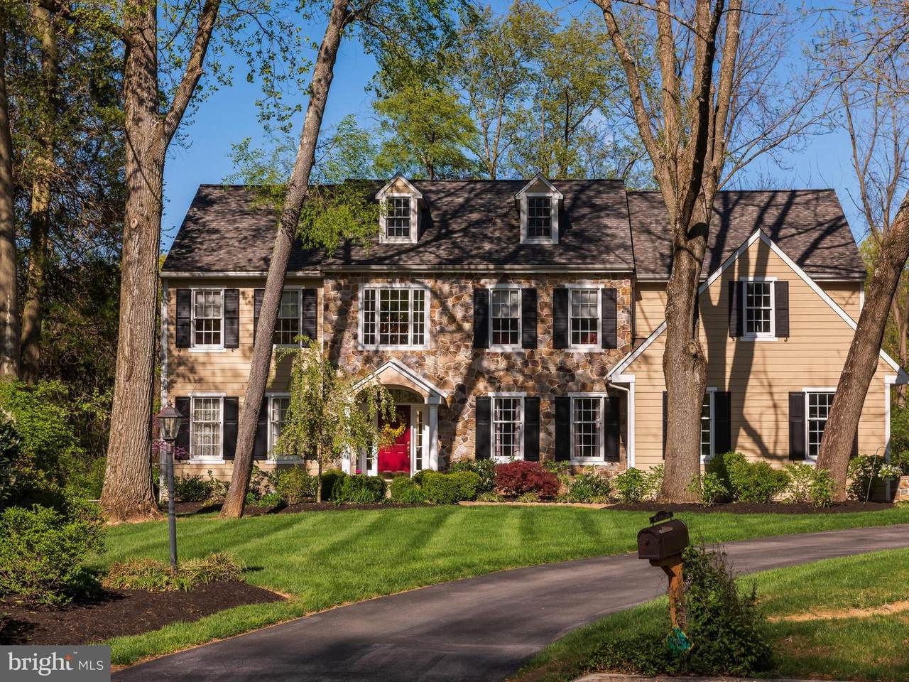 1419 Evie Lane - Photo 1