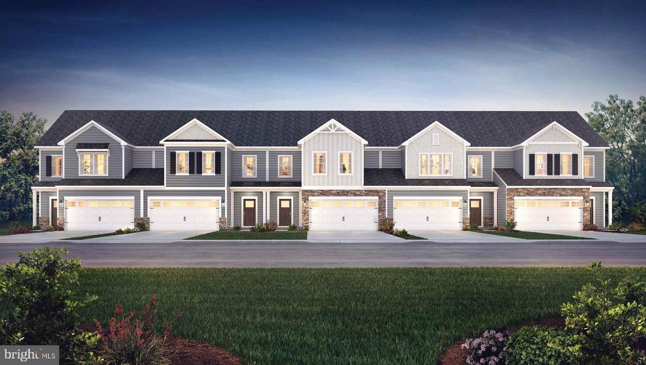 6 Roberta Way - Photo 1