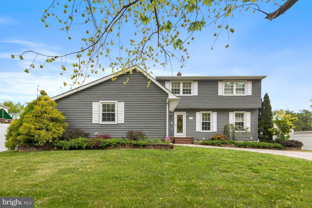 117 Golfview Drive - Photo 1
