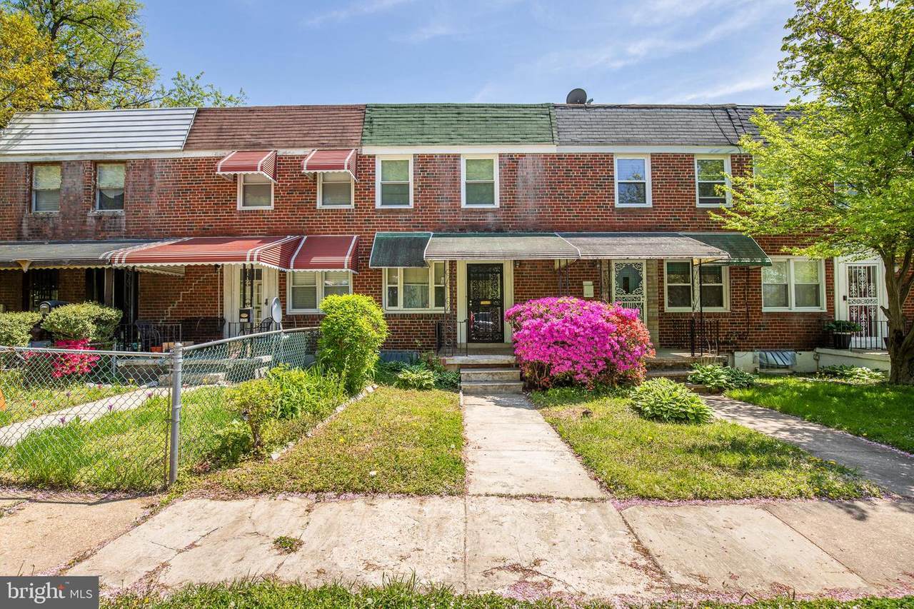 5019 Schaub Avenue - Photo 1