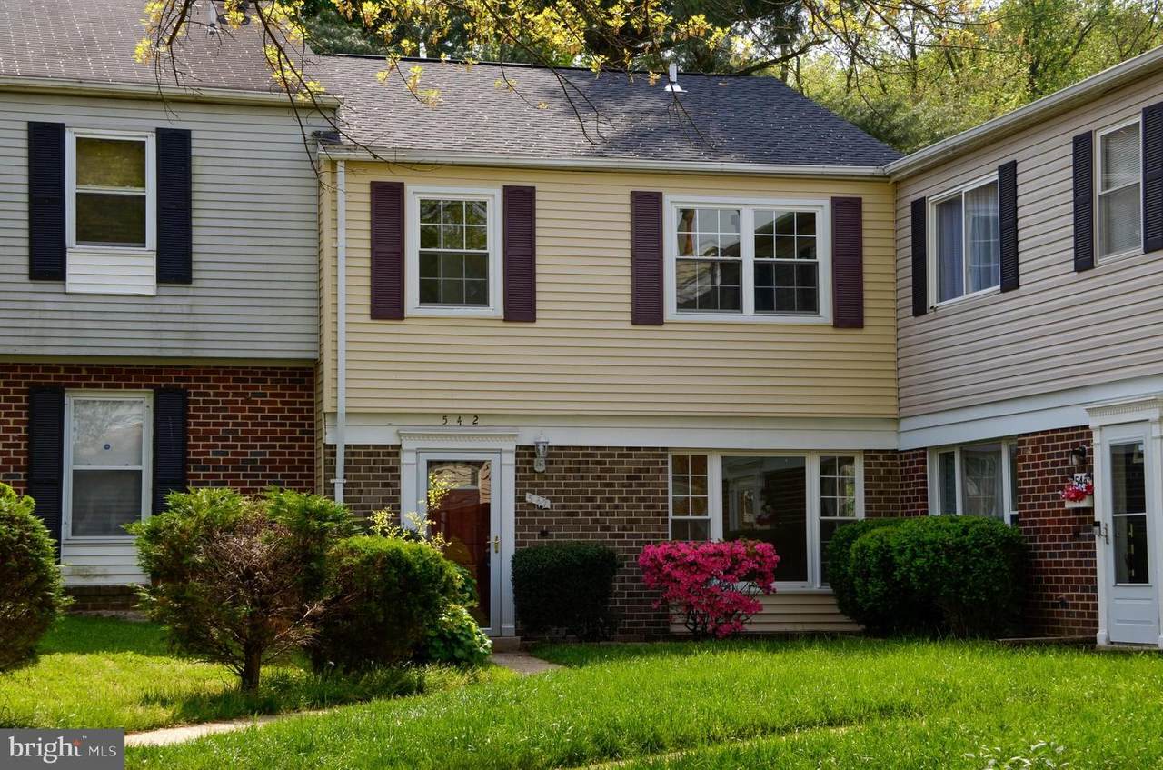 542 Peacock Drive - Photo 1