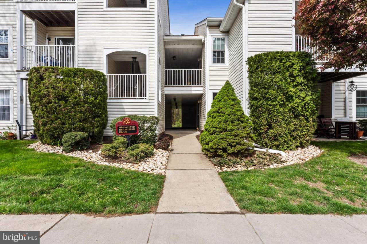 128 Walden Circle - Photo 1
