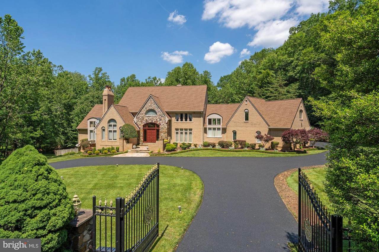 9701 Spicewood Lane - Photo 1