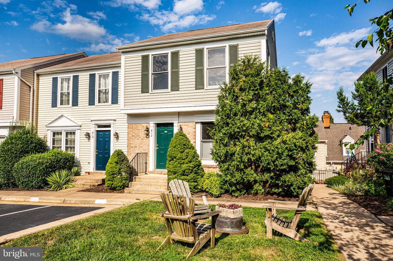 812 Grove Avenue - Photo 1