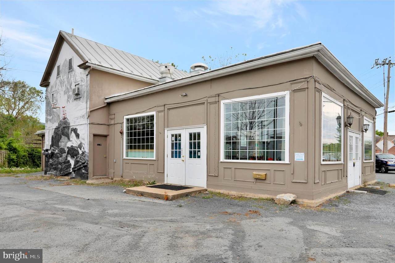 318 King Street - Photo 1