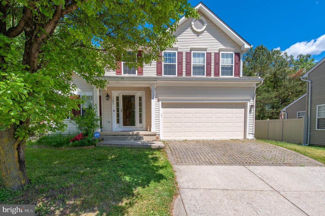 1203 Topsail Court - Photo 1