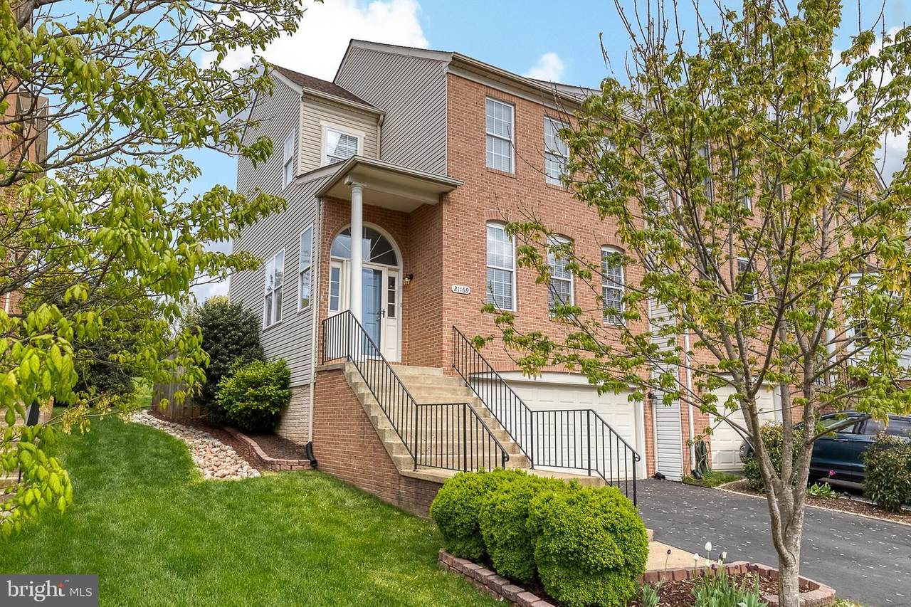 21169 Millwood Square - Photo 1