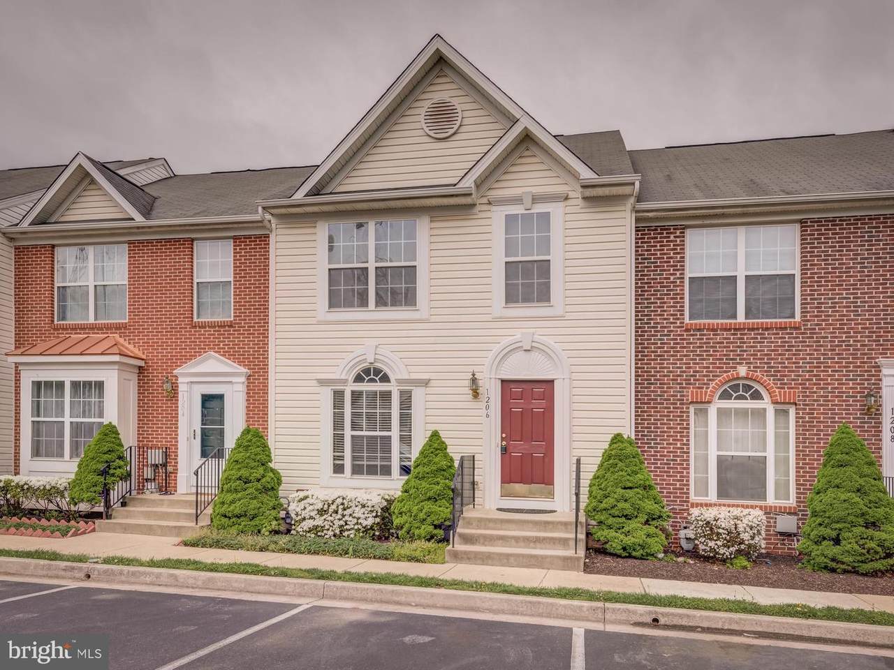 1206 Pear Blossum Court - Photo 1
