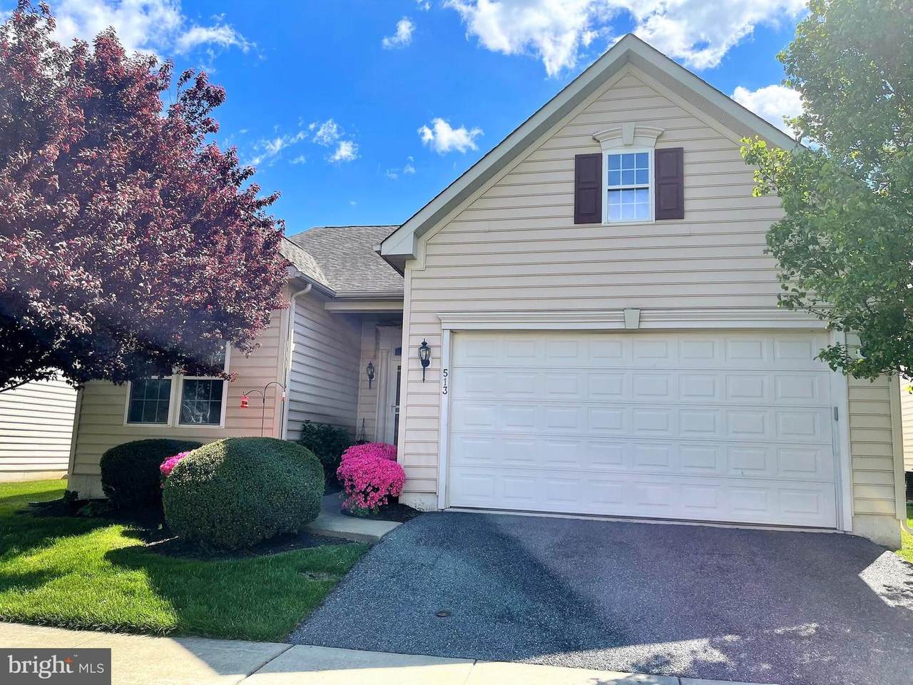 513 Southerness Drive - Photo 1