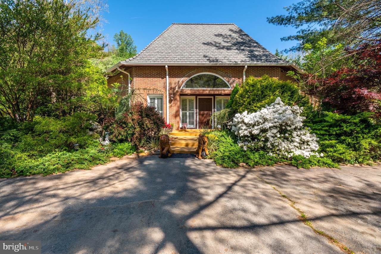 8001 Thornley Court - Photo 1