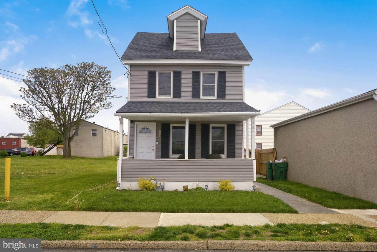 205 Green Street - Photo 1