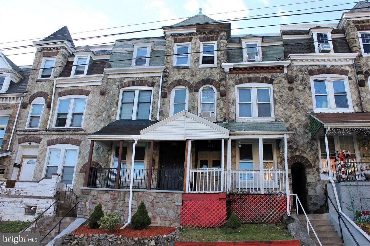 636 6TH Street - Photo 1