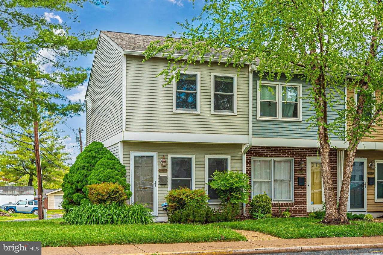 103 8TH Street - Photo 1