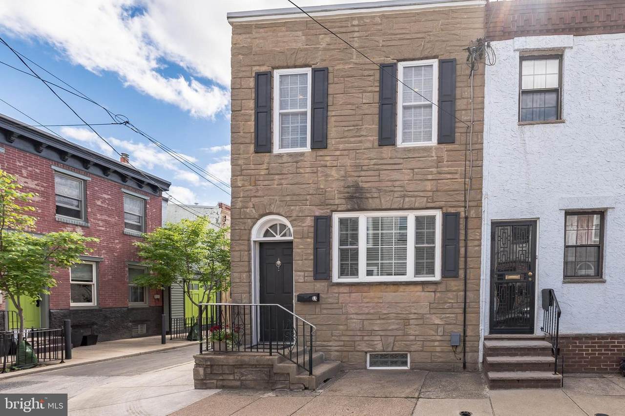 1221 Juniper Street - Photo 1
