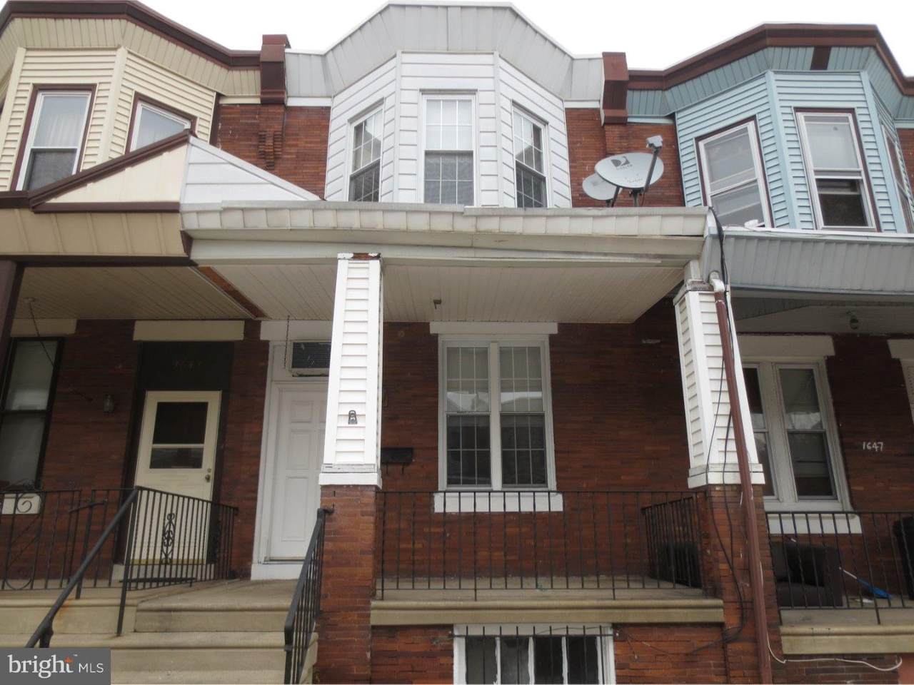 1645 Allengrove Street - Photo 1