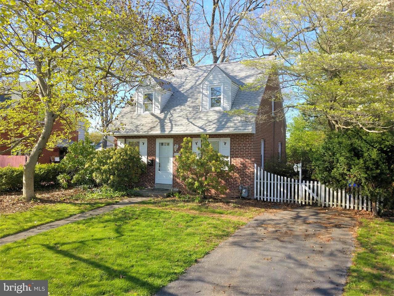 329 King Street - Photo 1