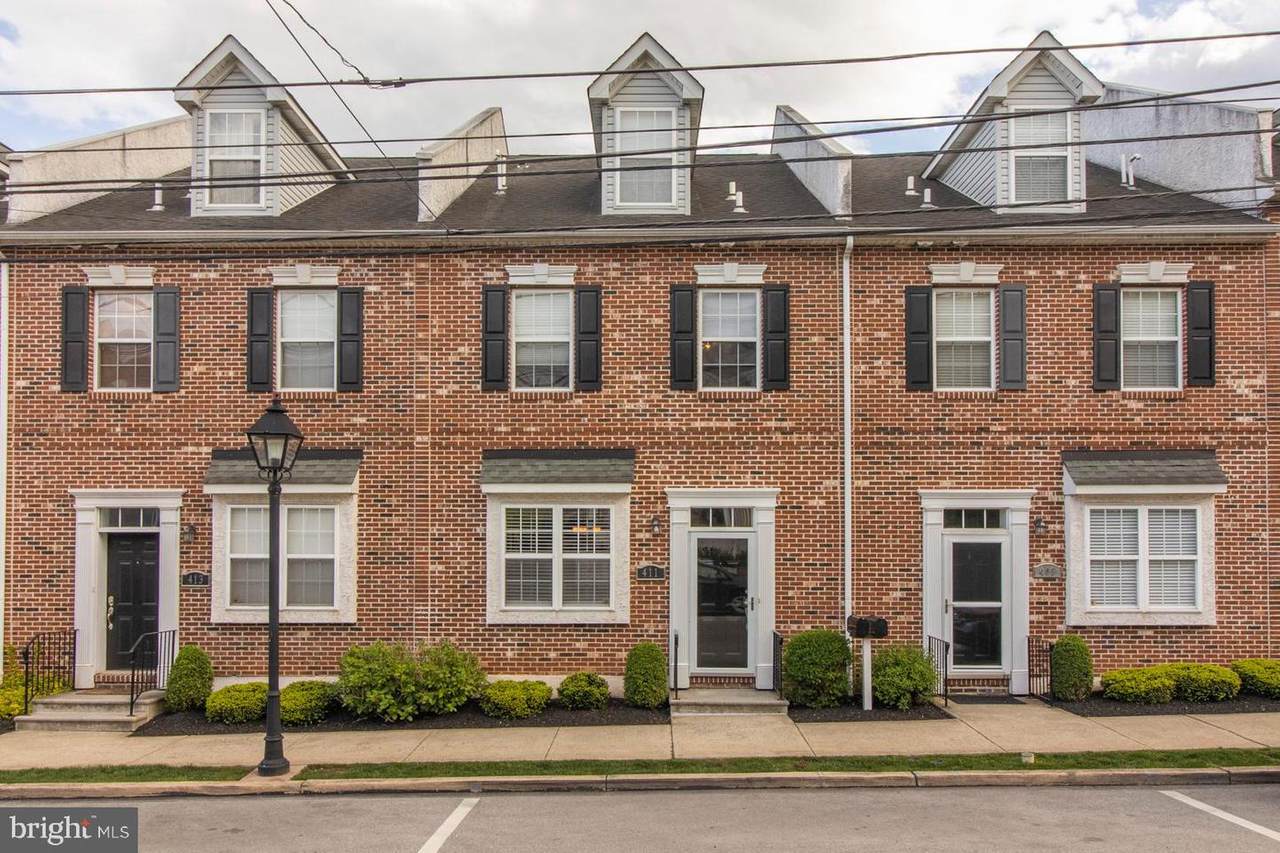 411 Hector Street - Photo 1